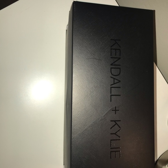 Slides - Picture 3 of 4